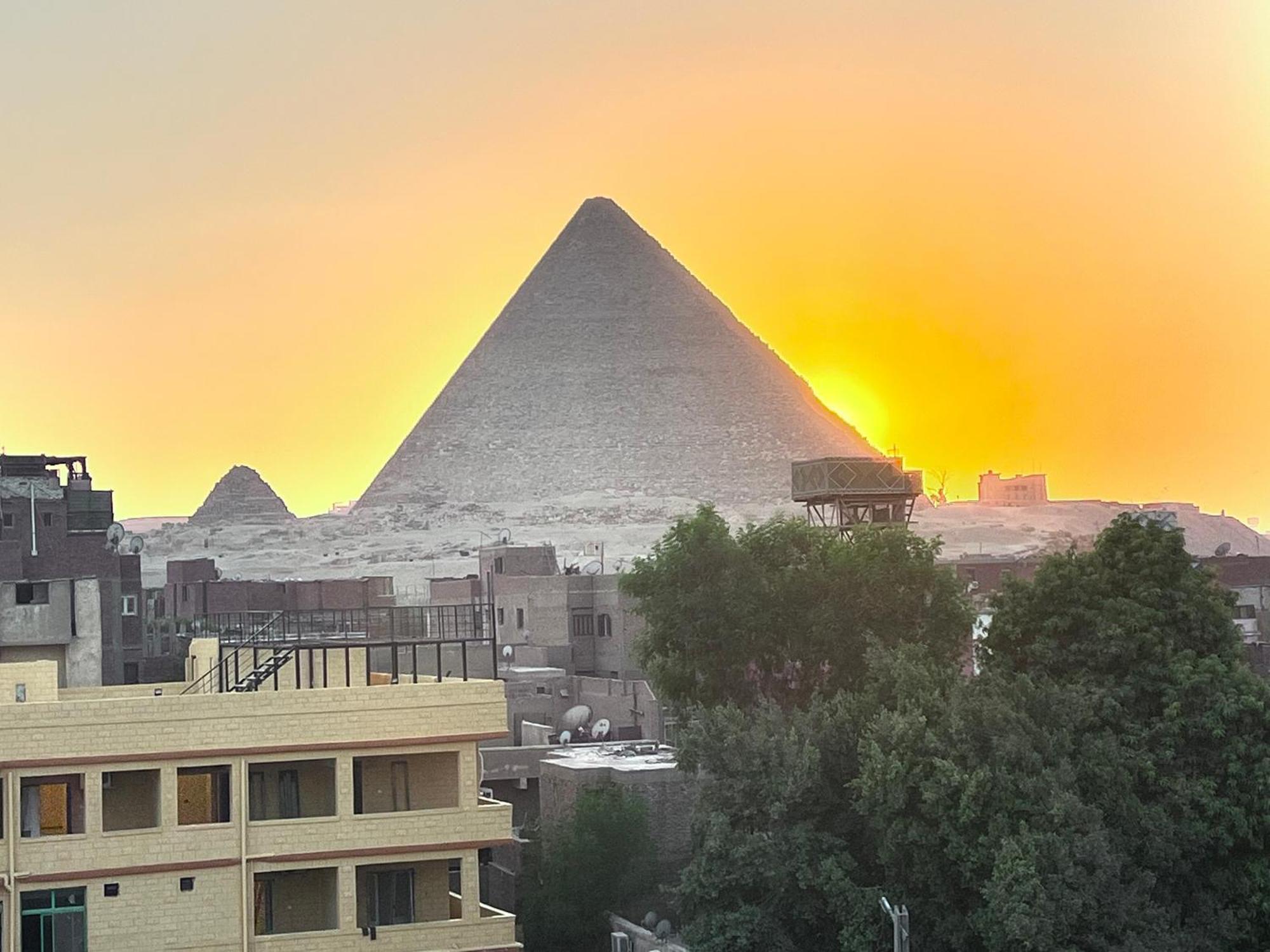 El Aida Pyramids View Hotel Kafret el-Gabal Eksteriør bilde