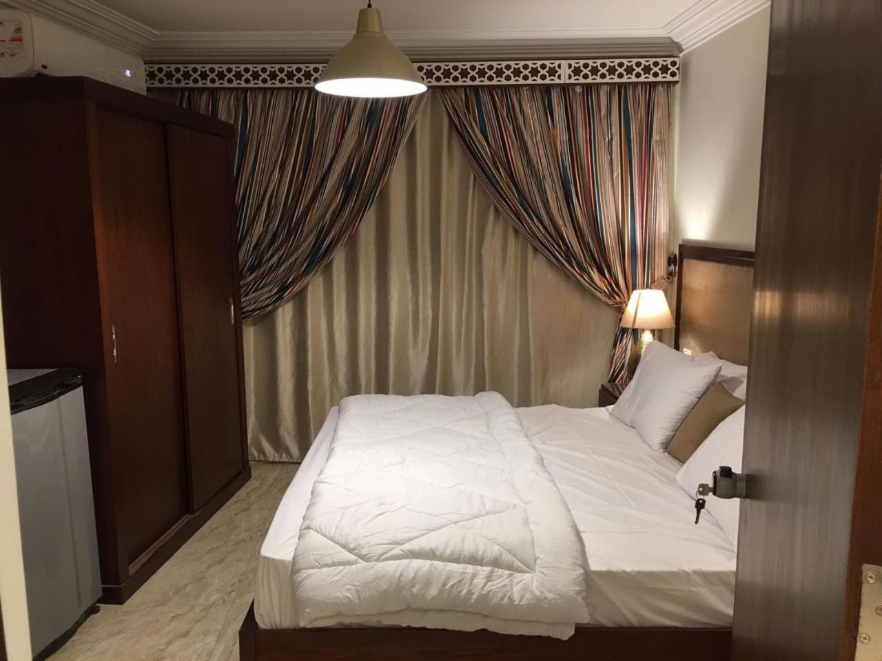 El Aida Pyramids View Hotel Kafret el-Gabal Eksteriør bilde