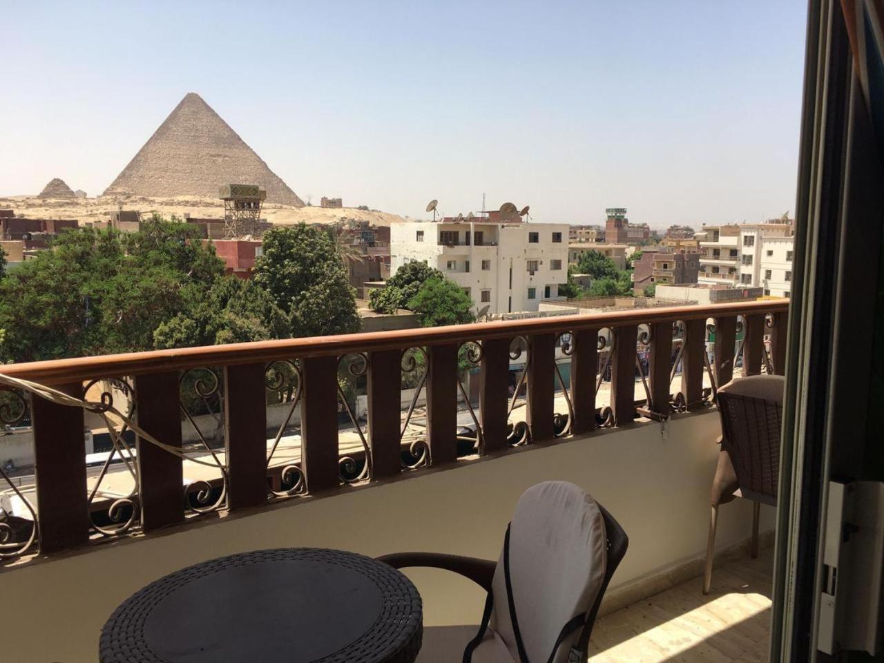 El Aida Pyramids View Hotel Kafret el-Gabal Eksteriør bilde