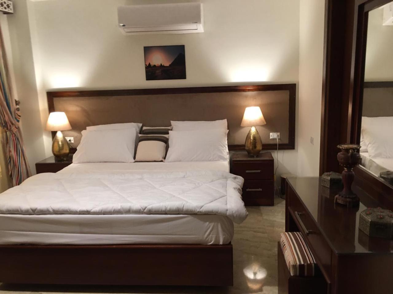 El Aida Pyramids View Hotel Kafret el-Gabal Eksteriør bilde