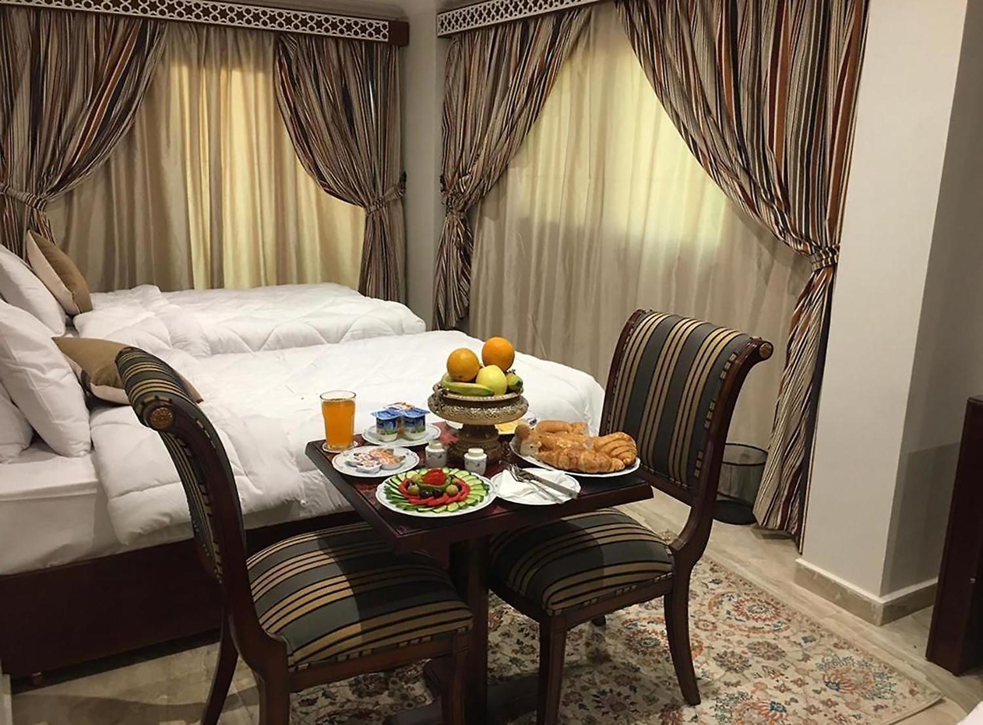 El Aida Pyramids View Hotel Kafret el-Gabal Eksteriør bilde