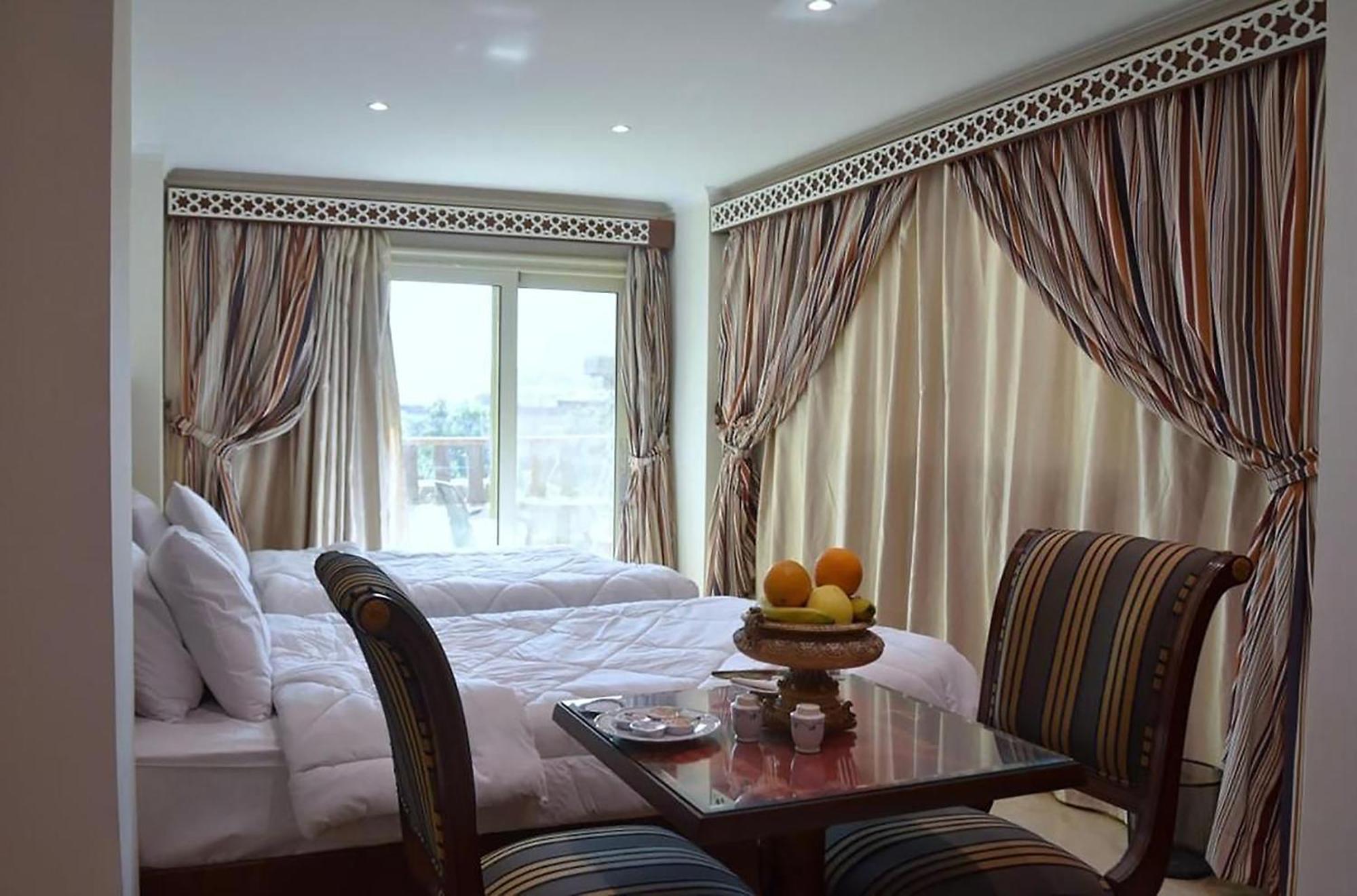El Aida Pyramids View Hotel Kafret el-Gabal Eksteriør bilde