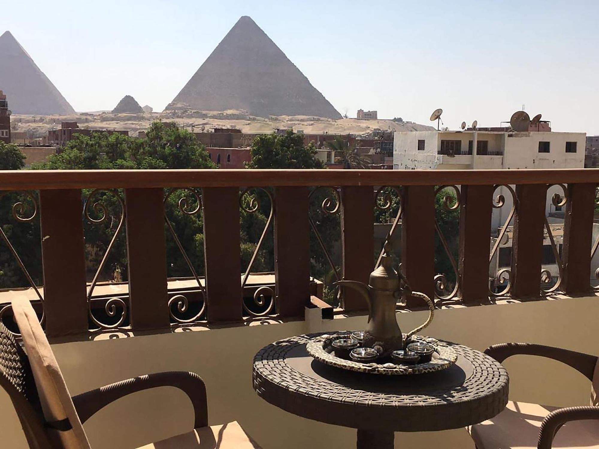 El Aida Pyramids View Hotel Kafret el-Gabal Eksteriør bilde
