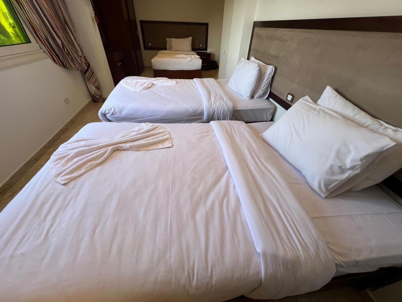 El Aida Pyramids View Hotel Kafret el-Gabal Eksteriør bilde