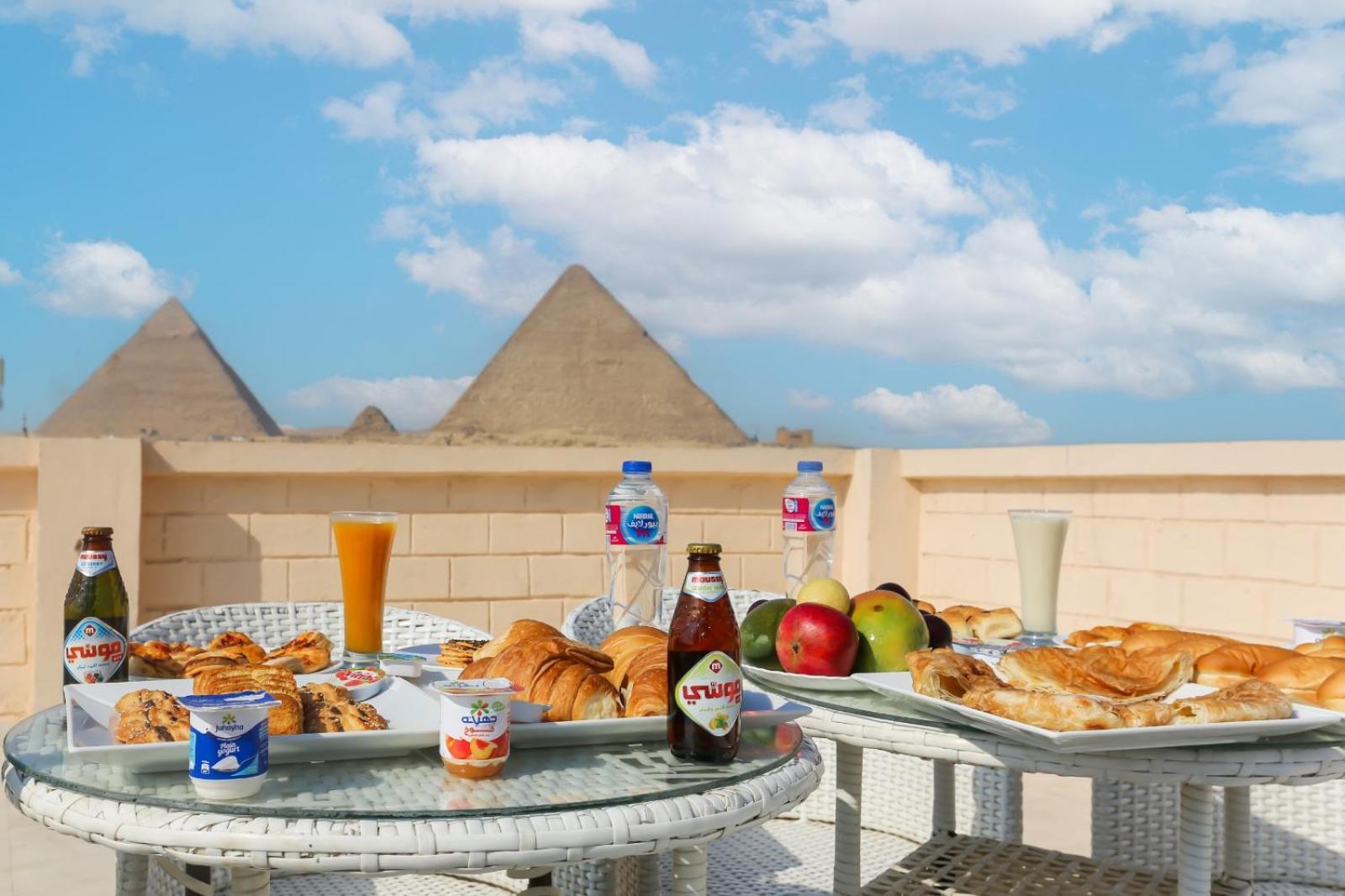 El Aida Pyramids View Hotel Kafret el-Gabal Eksteriør bilde